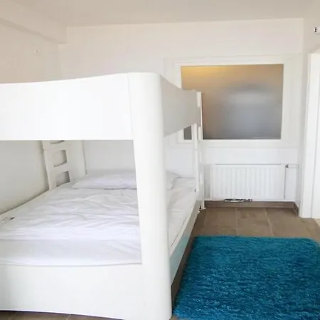 Apartamento In By The *